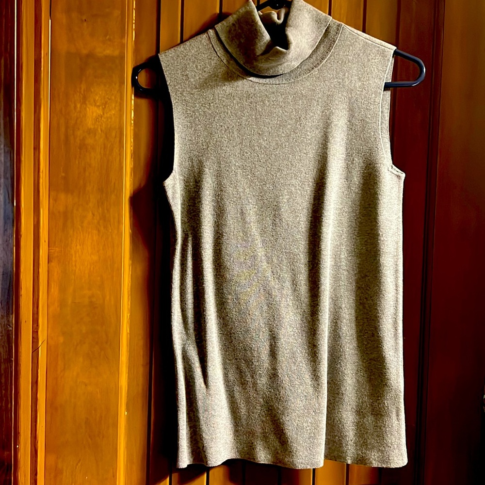 Talbots sleeveless turtleneck